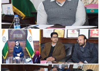 Div Com Kashmir discusses developmental issues of Rakh-I-Arth Housing Colony Bemina