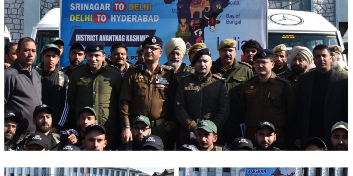DIG SKR flagged-off group of students for Bharat Darshan Tour
