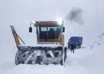 After two weeks of closure Gurez-Bandipora road opened for vehicular movement