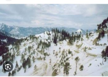 Karna Treks Through 5-Foot Snow as Sadhana Top Highway Remains Closed for Third Day
