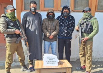 Sopore Police arrested three drug peddlers and recovered contraband substances