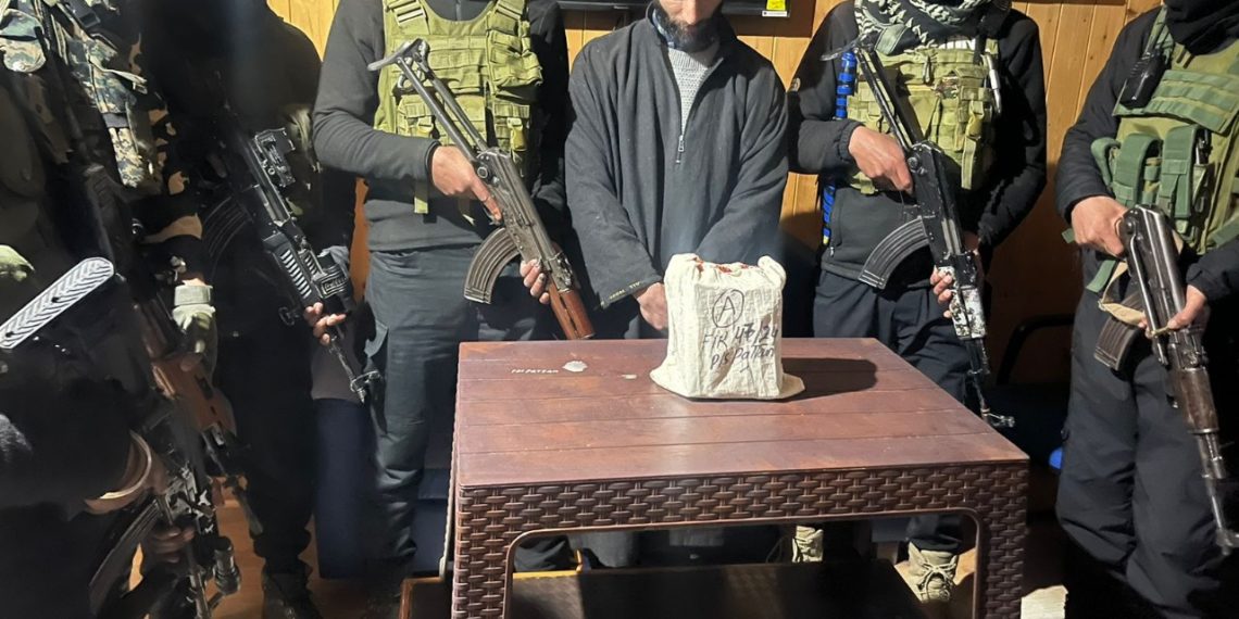 Police arrests terrorist associate of LeT in Baramulla;  01 grenade recovered