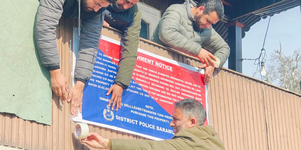 Police attaches illegal properties worth Rs.60 Lacs, of notorious drug peddlers in Baramulla