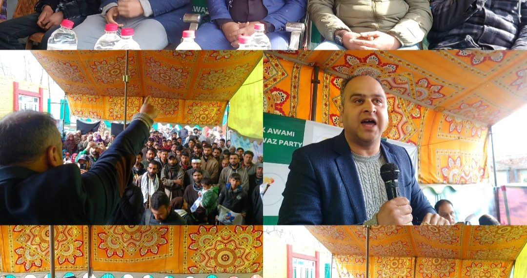 JK Awami Awaaz Party Holds Workers Meeting In Gochipora Nowgam Sonawari