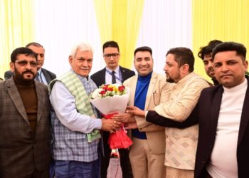 Lt Governor interacts with 120-member delegation of Pahari Community at Raj Bhawan