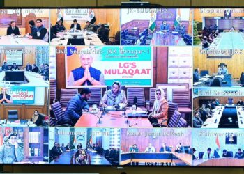 Lt Governor interacts with citizens during Live Public Grievance Hearing