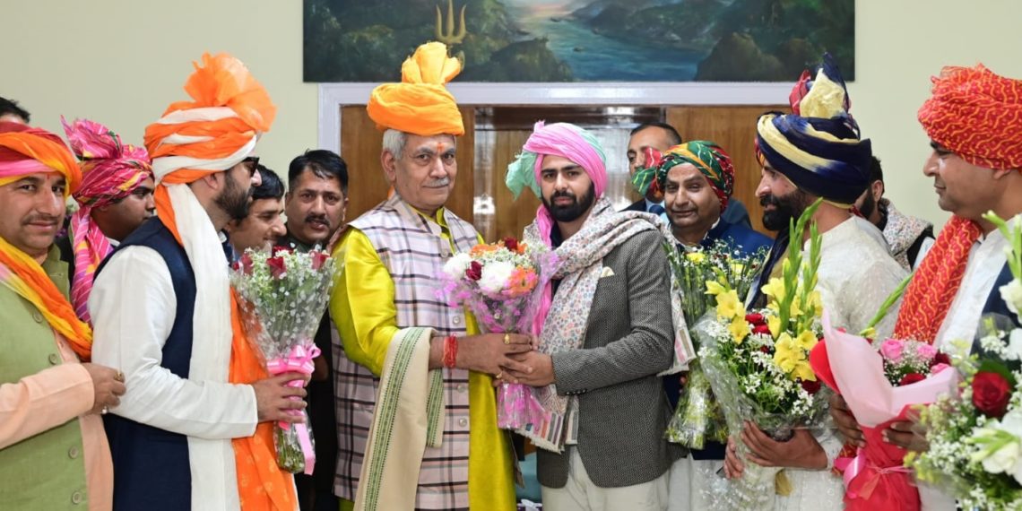 Delegation of Pahari Tribe ST Forum calls on Lt Governor