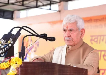 Lt Governor Shri Manoj Sinha attended Annual-day function of Sant Hare Ram Dass Public School at Mandal (2)