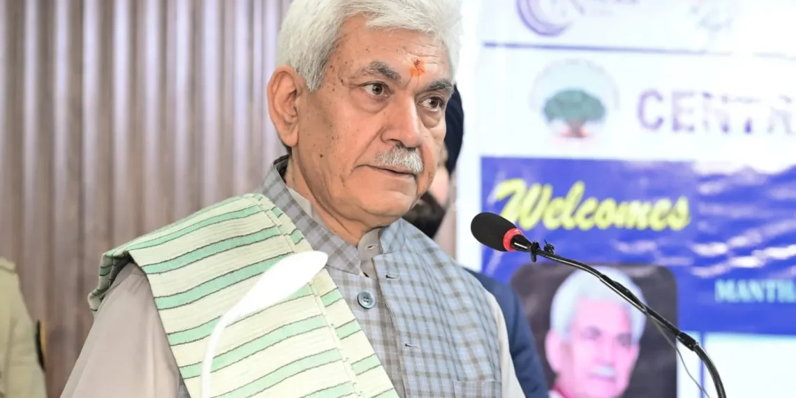 Lt Governor Shri Manoj Sinha inaugurated ‘2nd Aerosol Winter School 2024’ at Central University of Jammu (2)