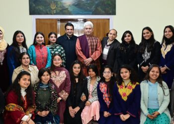 Artists from J&K, part of Republic Day’s Vande Bharatam Dance Festival at Kartavya Path call on Lt Governor