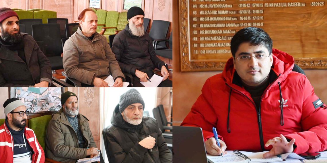 DC Shopian reviews functioning of Agriculture, allied departments Directs Officers to popularise integrated, organic farming among the community