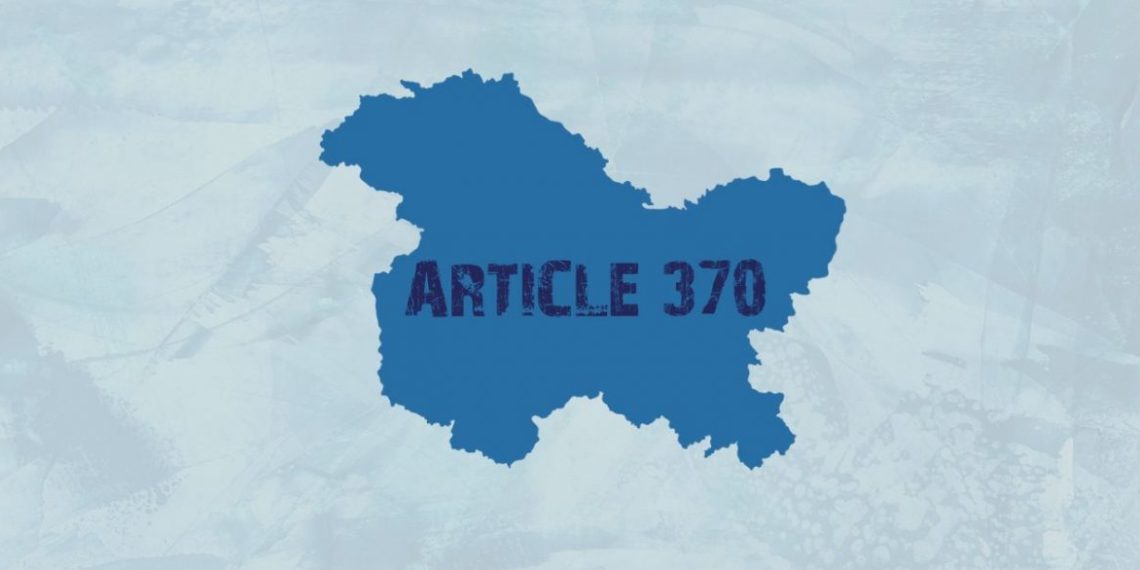آرٹیکل 370 کی منسوخی کے بعد وادی میں سکیورٹی کی  صورتحال میں واضح بہتری آئی ہے اور بدعنوانی اور اقربا پروری