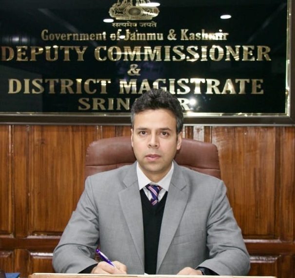 DC Srinagar greets people on Holy month of Ramzan