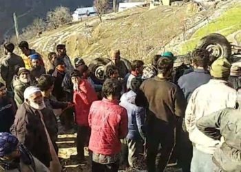 4 dead, 3 injured after vehicle skids of road in Ramban