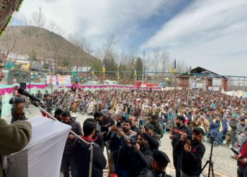 “Massive Turnout Despite Cold: People Rally Behind Ghulam Nabi Azad’s Vision for Development and Honesty”