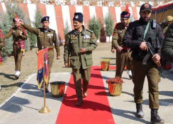 DGP J&K visits Commando Training Centre(CTC) Lethpora, Commends Trainees and Staff