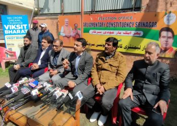 Delegation of Bhartiya Janata party (BJP) J&K called on ECI delegation at SKICC Srinagar