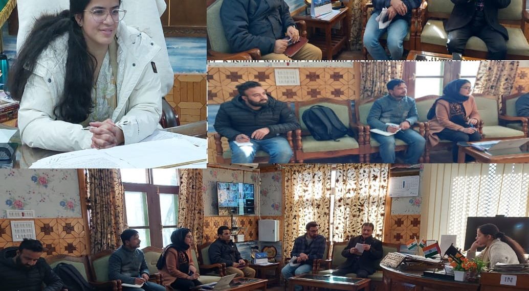 DC Kupwara chairs DGRC meeting to review grievances, implementation of AB- PMJAY
