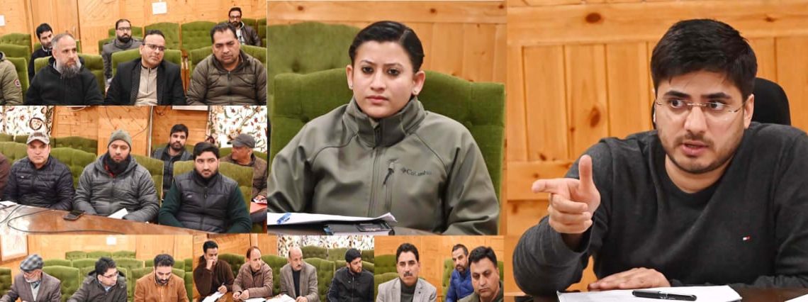 DEO Shopian chairs Nodal Officers meeting