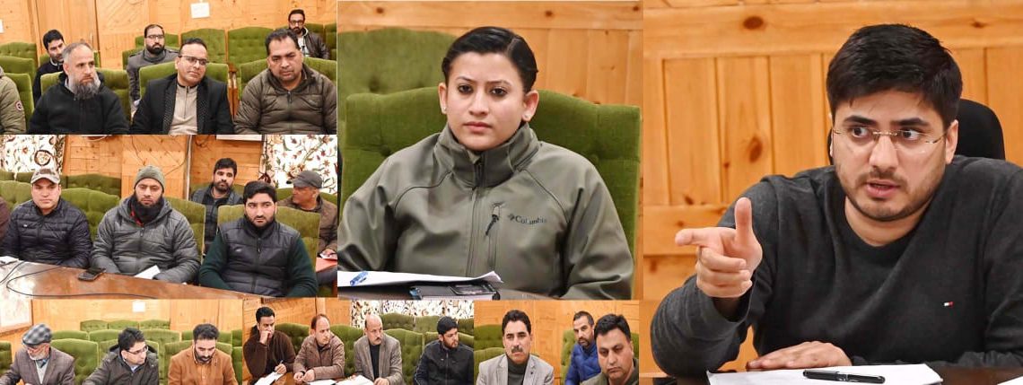 DEO Shopian chairs Nodal Officers meeting