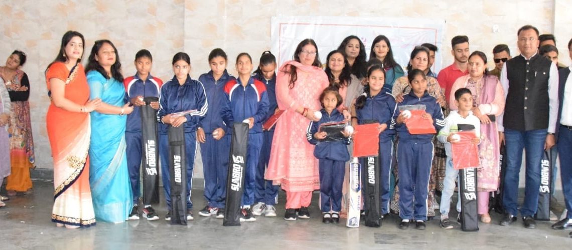 IASOWA J&K visits LBS Roop Nagar for handholding of special children