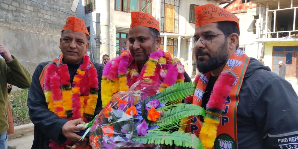 Shopian District: DDC Member Tahir Ahmed Mir Joins BJP, Welcomed by Senior Leaders