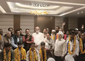 DPAP candidate from Kathua Udhampur Doda parliamentary constituency GM Saroori was given a grand welcome in Udhampur