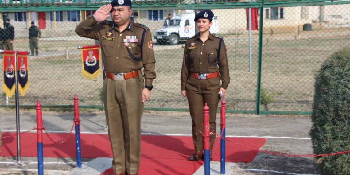 IGP Kashmir visits South Kashmir, chairs security & election review meeting in Shopian