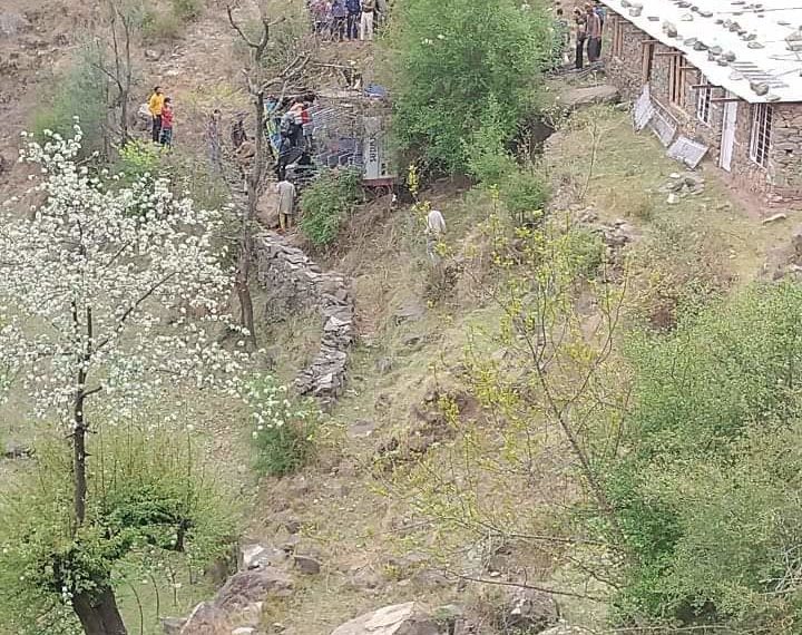 11 passengers injured in Poonch accident, hospitalized