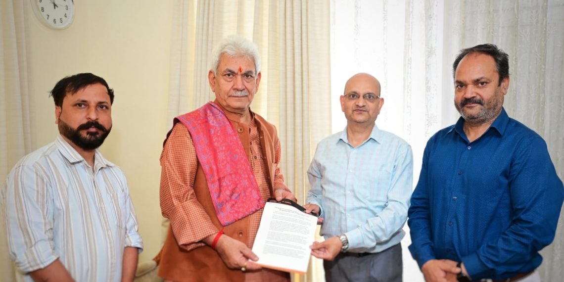 President Sh Sanjeev Pargal today called on Lieutenant Governor Shri Manoj Sinha at Raj Bhawan.