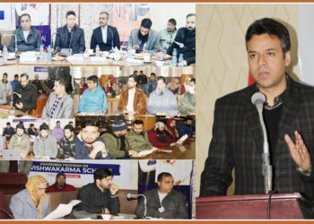 Srinagar Admin organised Awareness programme on PM Vishwakarma scheme at Banquet Hall