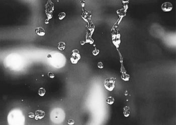 Light rains lash Kashmir parts for 3rd straight day