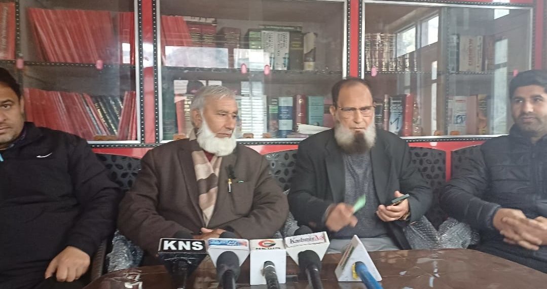 Karnah Bar Association Advocates Rapid Provision of ST Certificates for Pahari Community