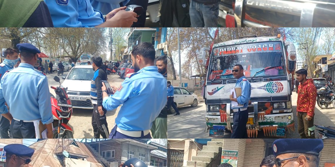 Rural Traffic Police held Drive Against Traffic violatiors In Sumbal Town