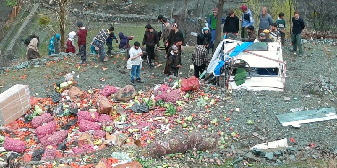 Tata Mobile Carrying Vegetables Crashes in Karnah, Resulting in Vegetable Loss.