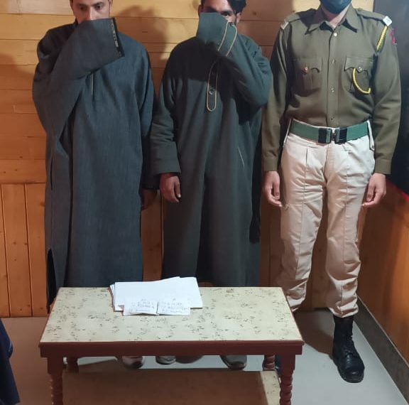 Police arrests 02 drug peddlers in Handwara; Contraband substances recovered