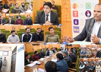 Lok Sabha Elections-2024  CEO visits Shopian, assesses election preparedness for LS Polls