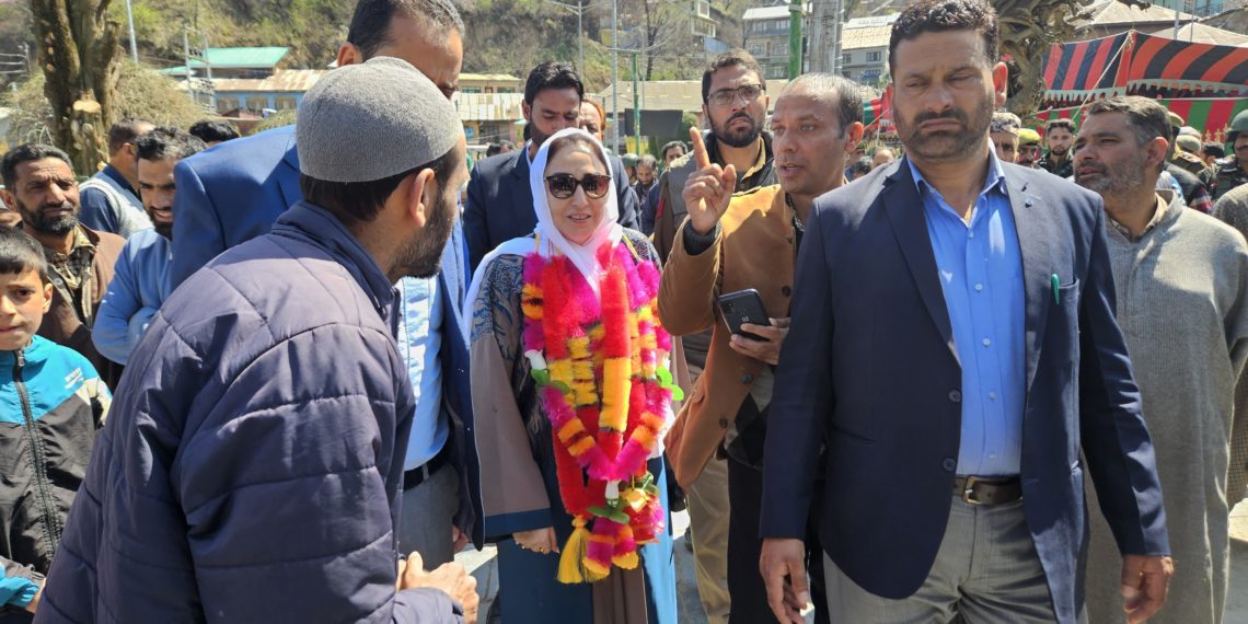 Dr Andrabi today visits Chrar-e-Sharief for reviewing Shab-e-Qadr, Eid arrangements & implementation of Fresh Matting Initiative at the shrine