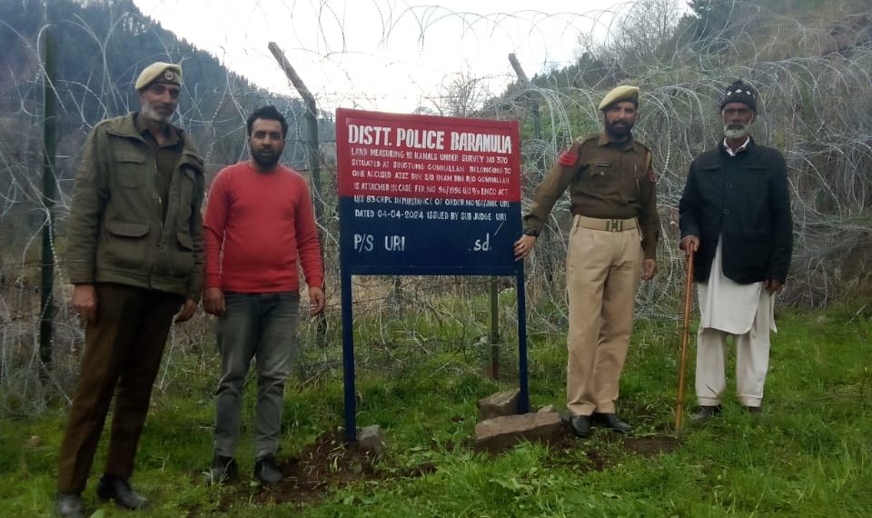 Police attaches properties of 3 Proclaimed Offenders worth crores in Baramulla