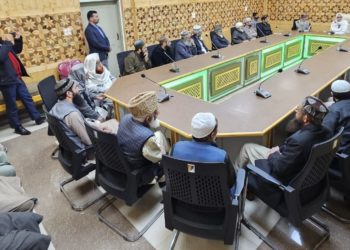 Dr Andrabi chairs Imam-o-Khateeb Conference at Srinagar