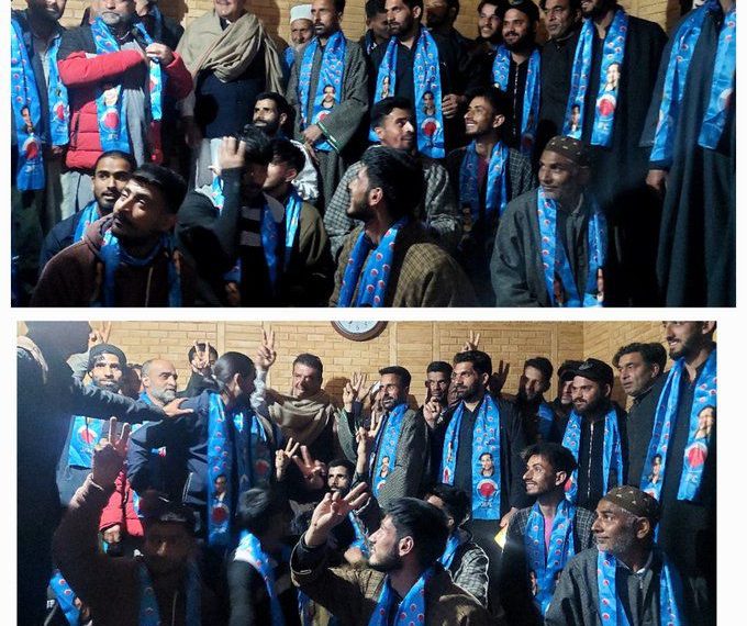 Scores of renowned socio-political activists from Trehgam Constituency join PC