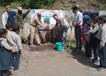 Green Jammu and Kashmir drive planted trees in GMS Seri Khawaja