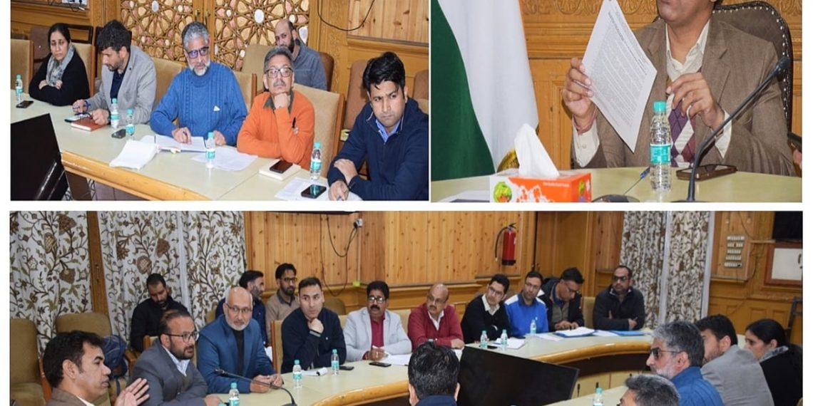 Div Com Kashmir expresses grief over loss of lives in unfortunate incident of boat capsizing Issues advisory for compulsory lifesaving jackets for passengers using water transport