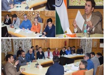 Div Com Kashmir expresses grief over loss of lives in unfortunate incident of boat capsizing Issues advisory for compulsory lifesaving jackets for passengers using water transport