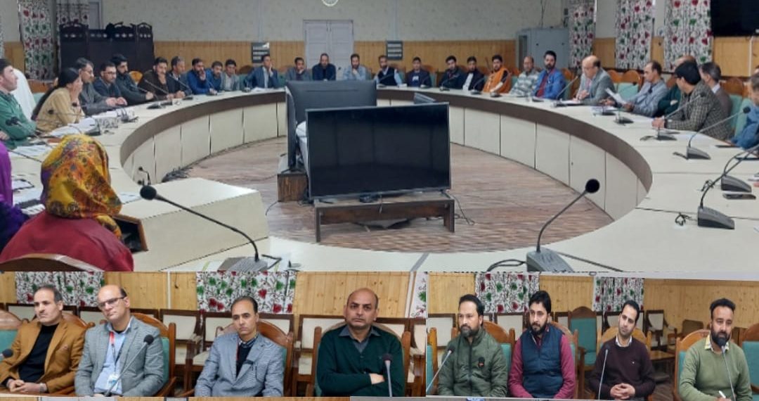 DC Kupwara reviews progress of ABPS under MGNREGA