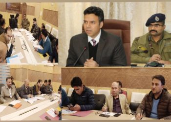 Lok Sabha Elections 2024   DEO Srinagar finalizes Plan for transportation of Polling Staff, EVMs & other election related material