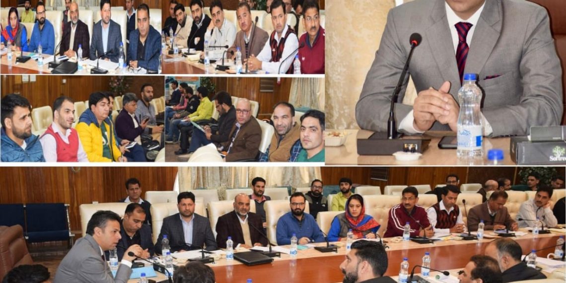 Lok Sabha Elections 2024   RO 02-Srinagar PC reviews preparations in all 18 Assembly segments