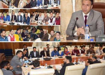 Lok Sabha Elections 2024   RO 02-Srinagar PC reviews preparations in all 18 Assembly segments