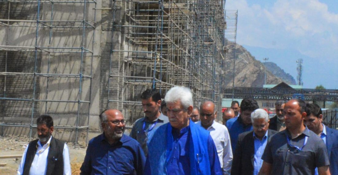 Lt Governor conducts on-site inspection of SASB’s Office & Yatri Niwas at Pantha Chowk