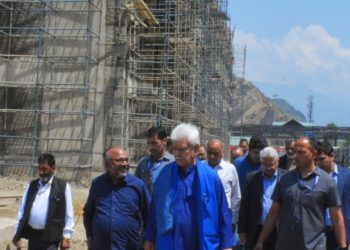 Lt Governor conducts on-site inspection of SASB’s Office & Yatri Niwas at Pantha Chowk
